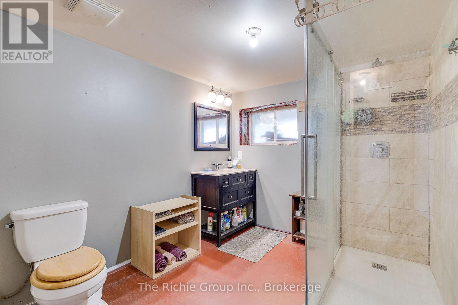 13494 Tenth Line Property Photo 19