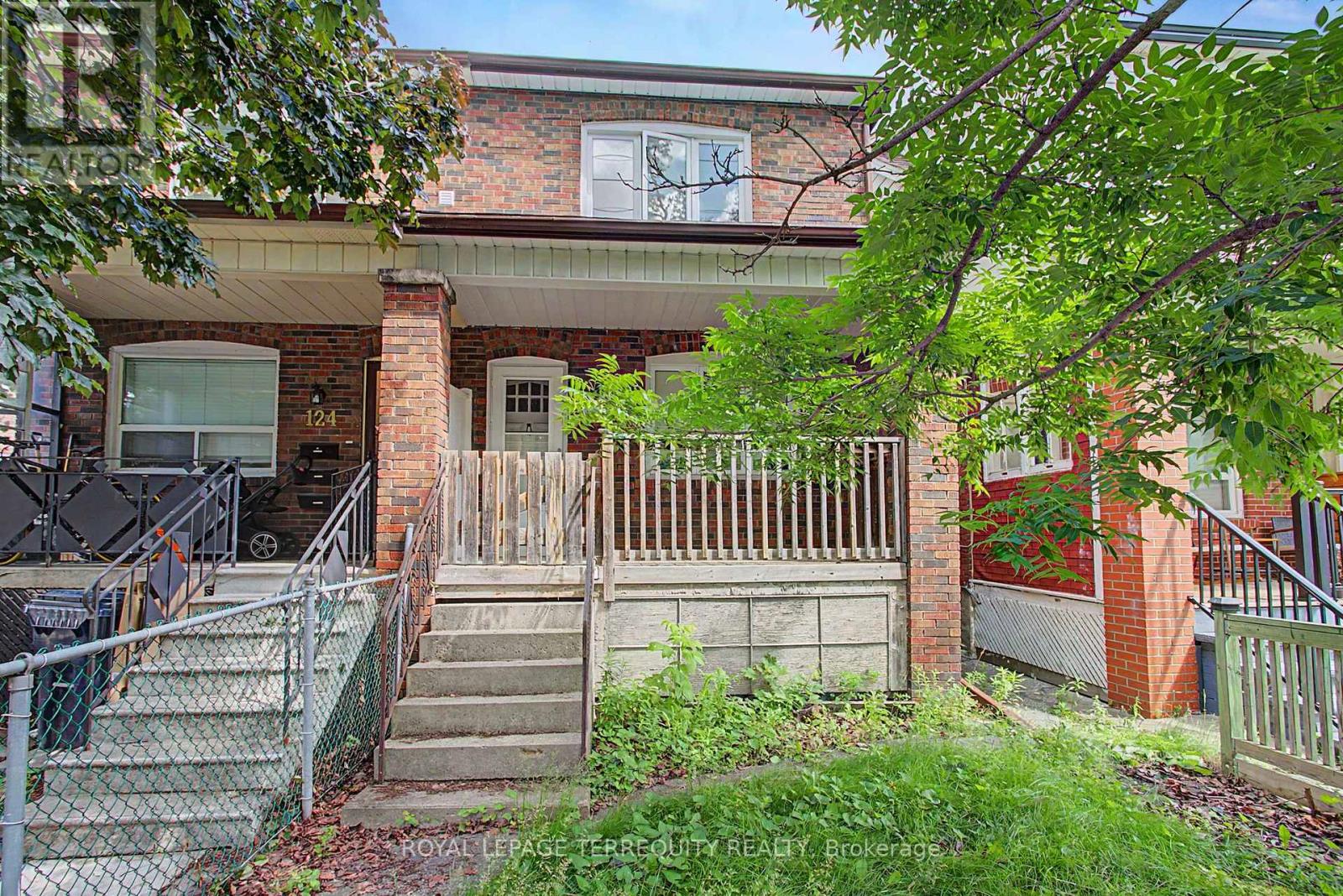 122 Ascot Avenue Property Photo 3
