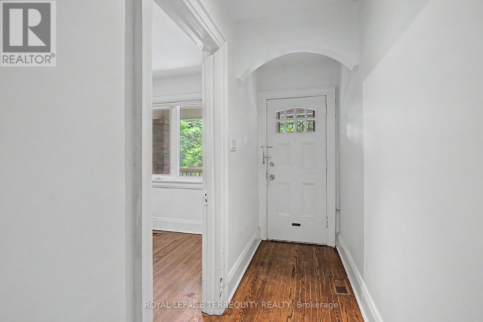 122 Ascot Avenue Property Photo 4