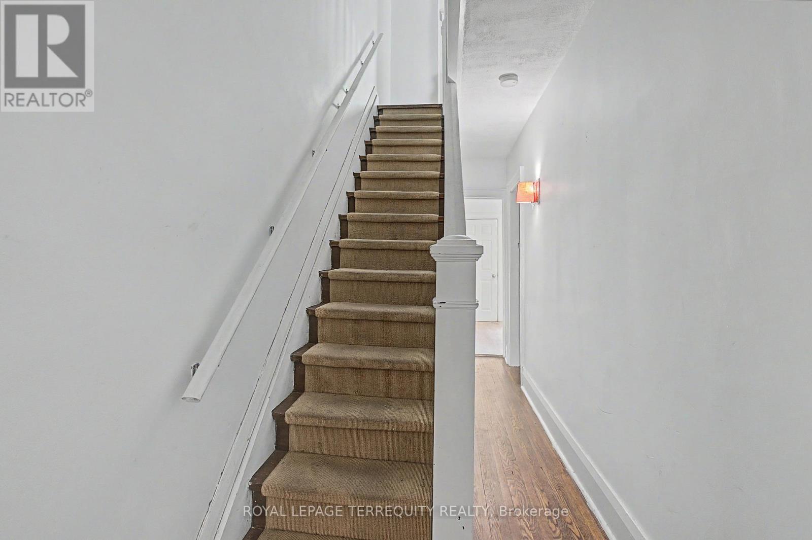122 Ascot Avenue Property Photo 5
