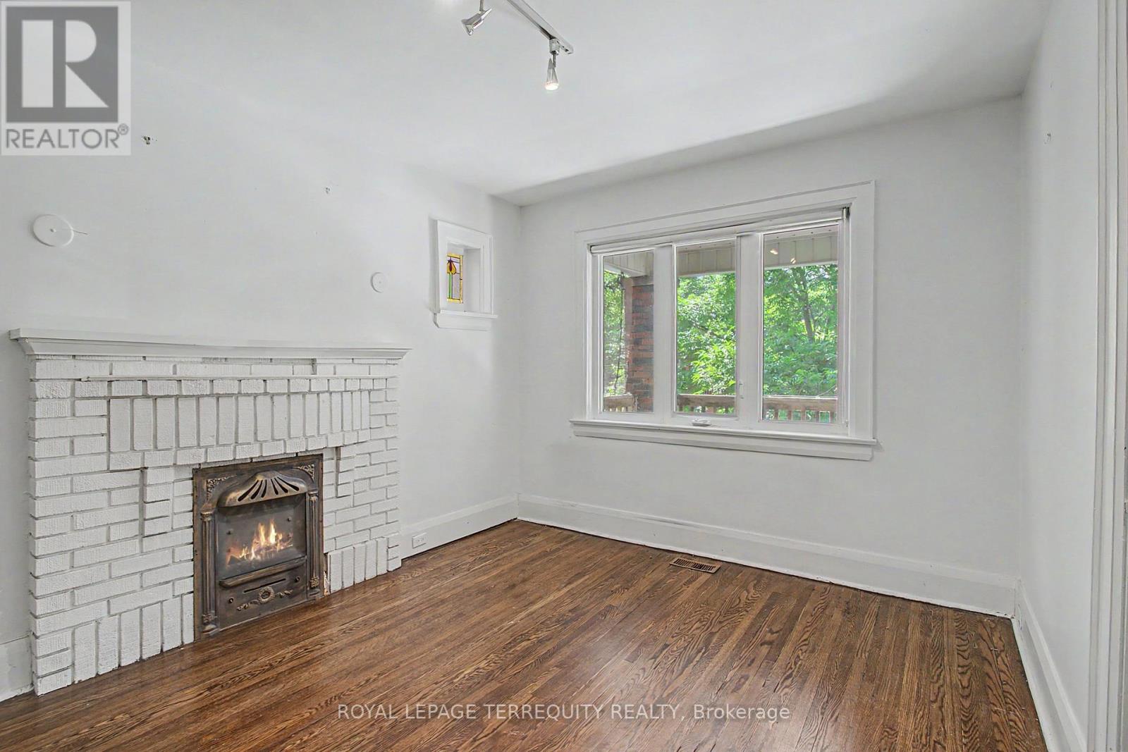122 Ascot Avenue Property Photo 6