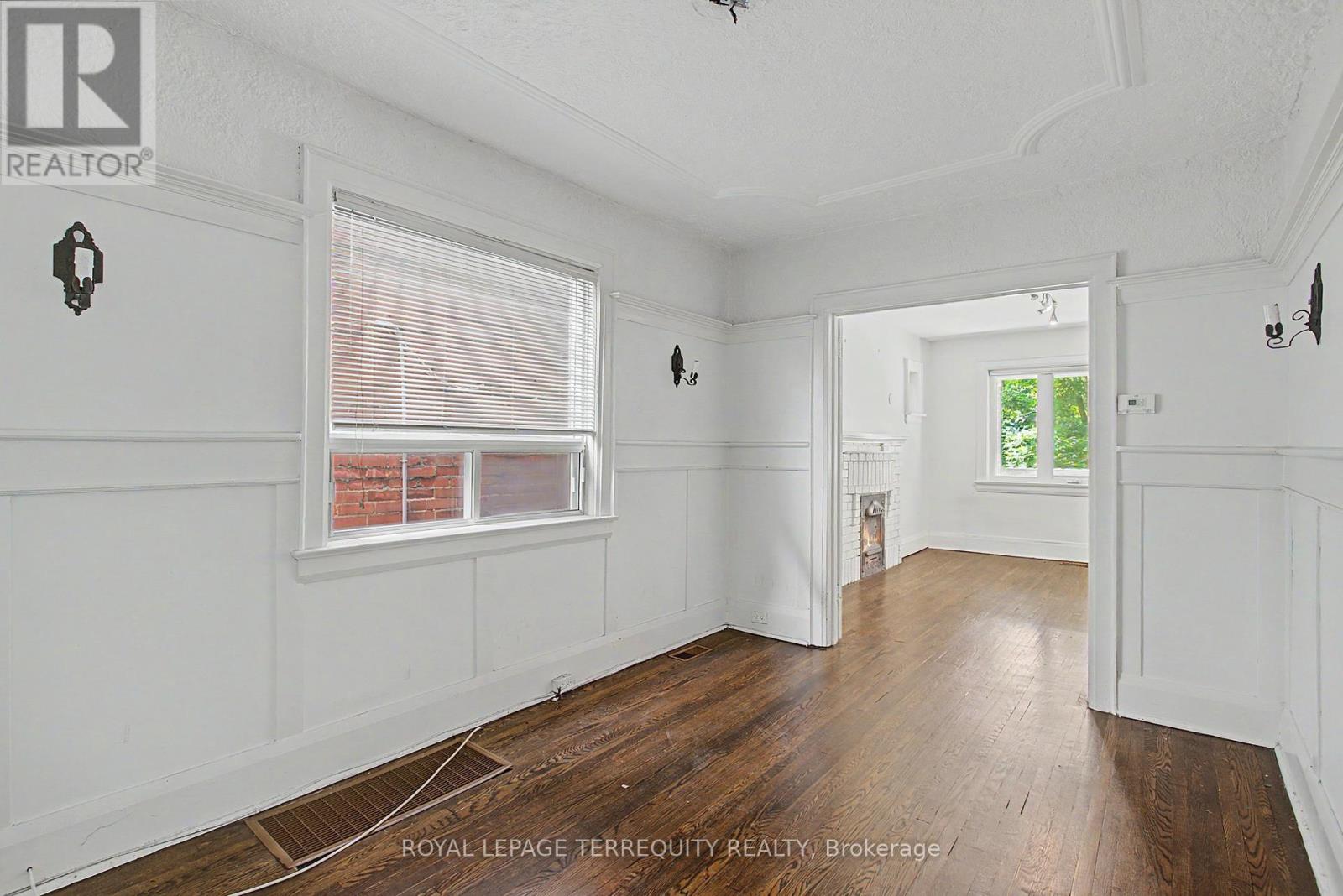 122 Ascot Avenue Property Photo 11
