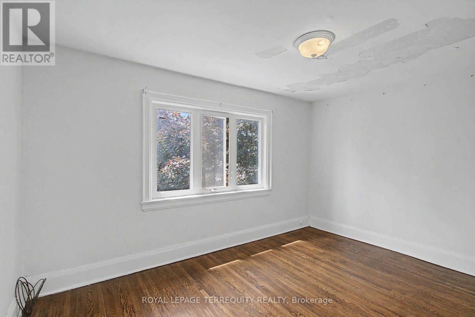 122 Ascot Avenue Property Photo 16