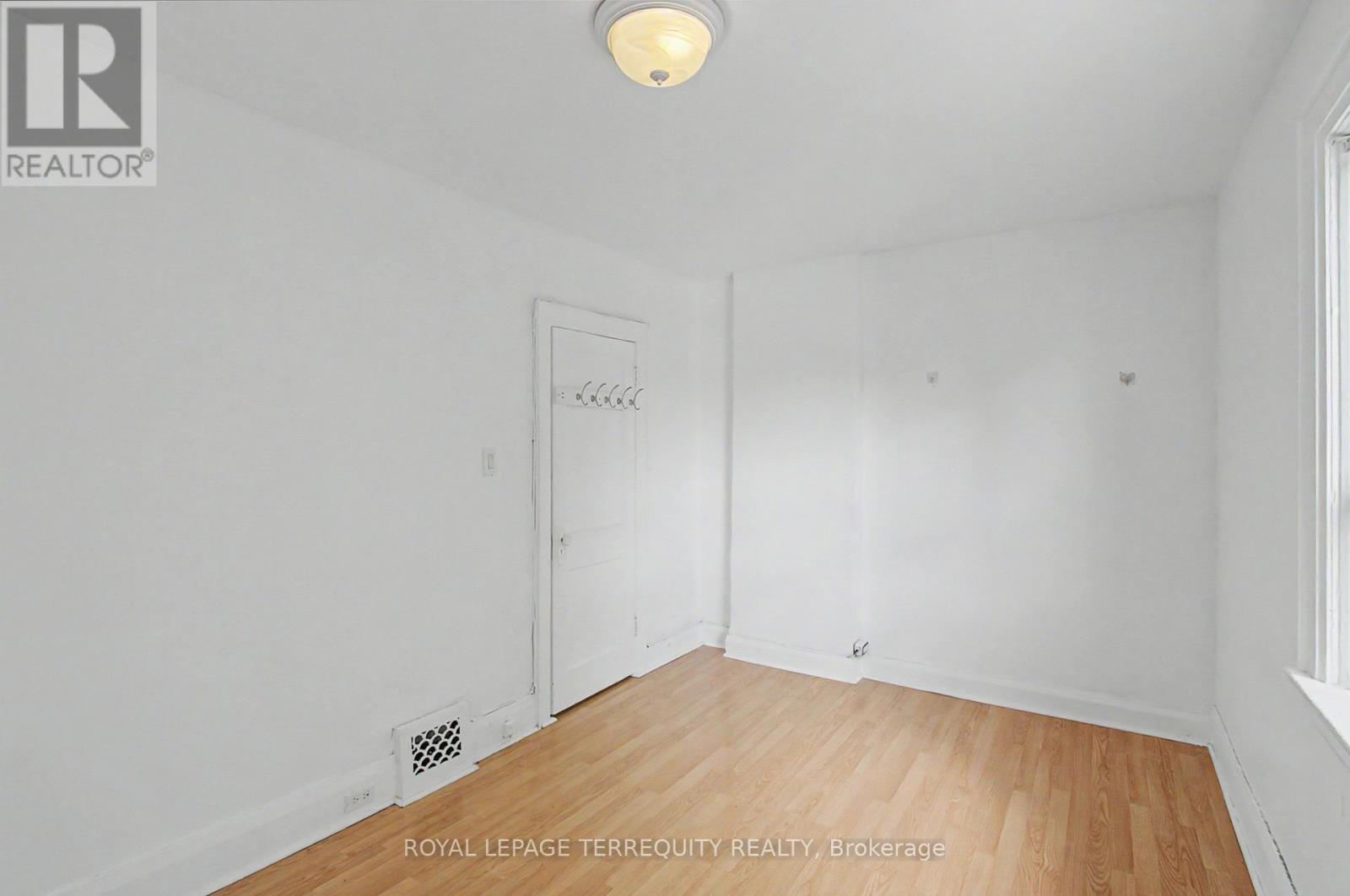 122 Ascot Avenue Property Photo 21