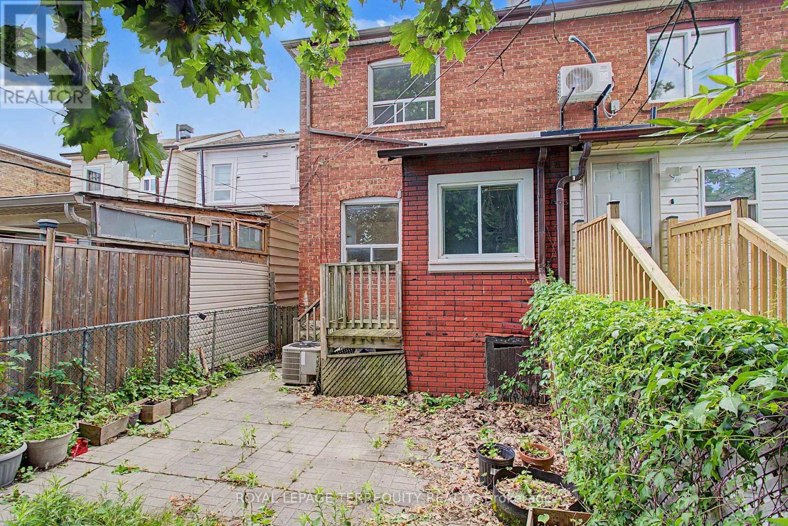 122 Ascot Avenue Property Photo 25