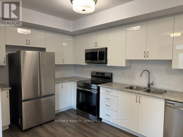 1 - 15 Fieldridge Crescent Property Photo 5