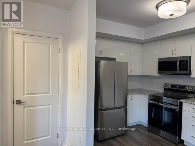 1 - 15 Fieldridge Crescent Property Photo 10