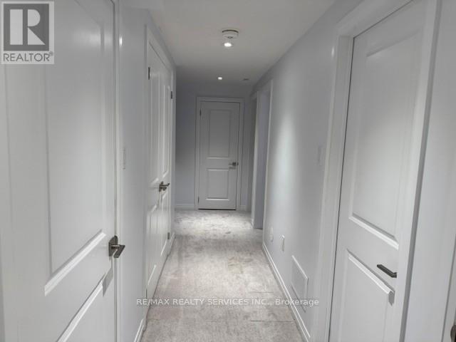 1 - 15 Fieldridge Crescent Property Photo 12