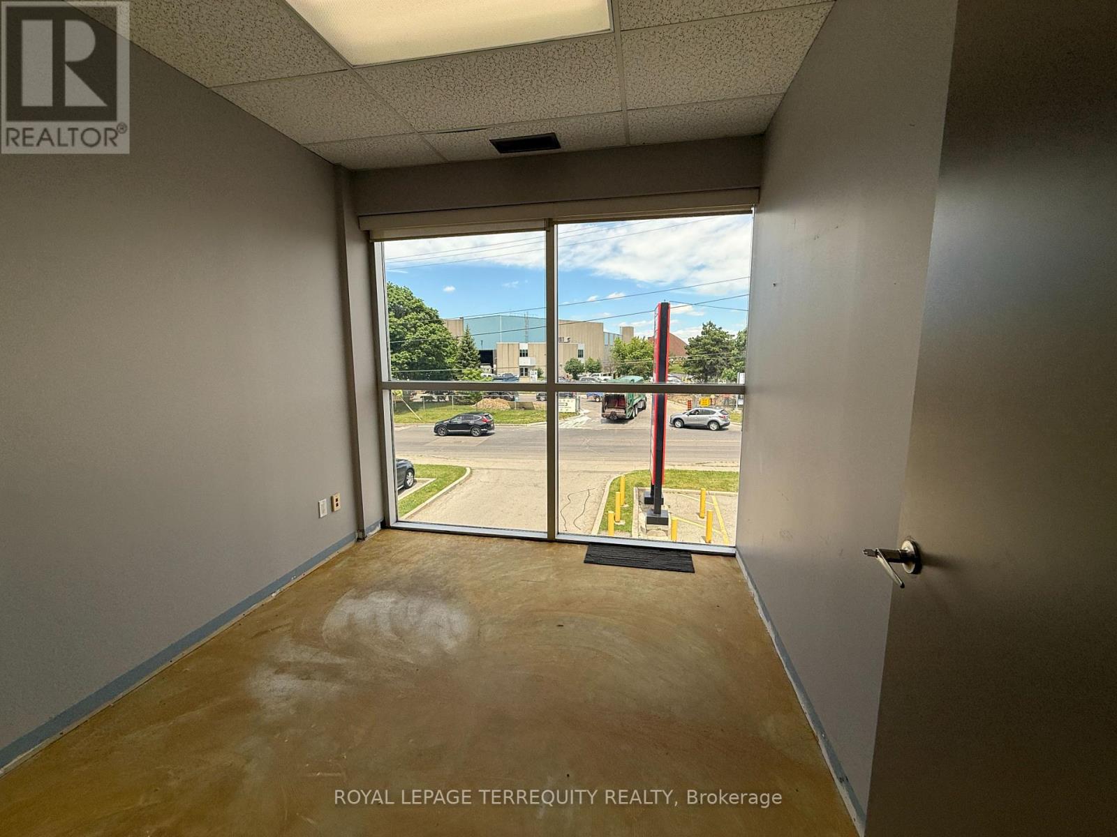 A - 85 Ingram Drive Property Photo 3