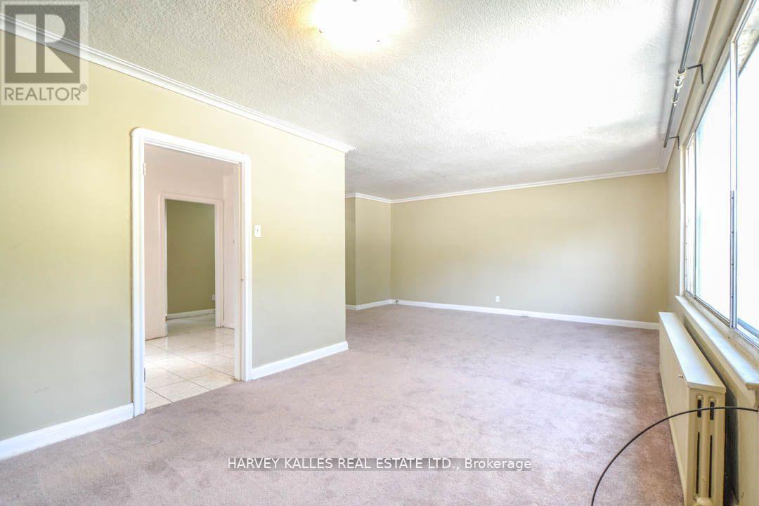 90 Trethewey Drive Property Photo 3