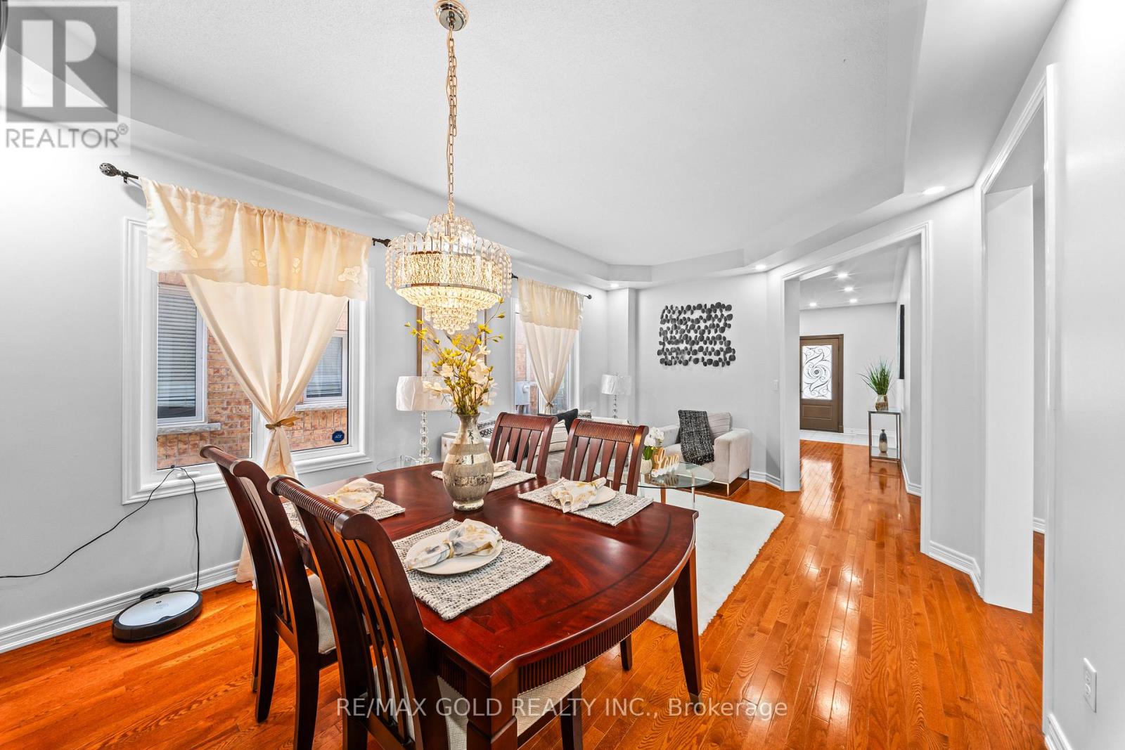 14 Dovehaven Crescent Property Photo 8