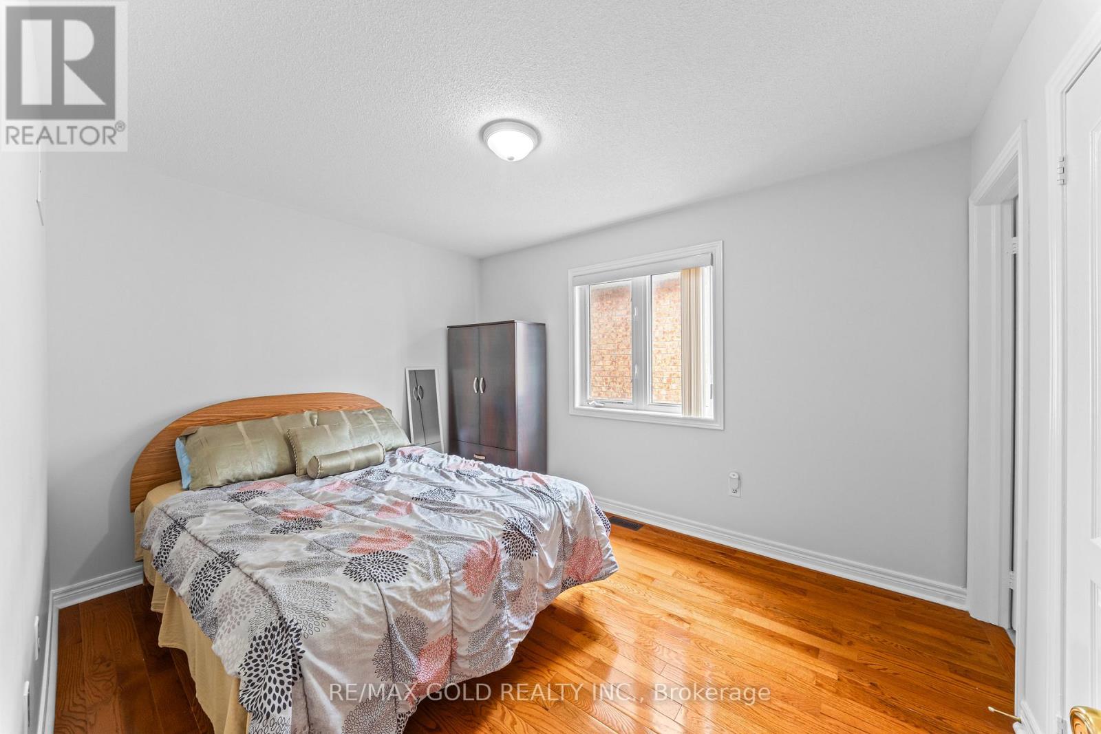 14 Dovehaven Crescent Property Photo 31