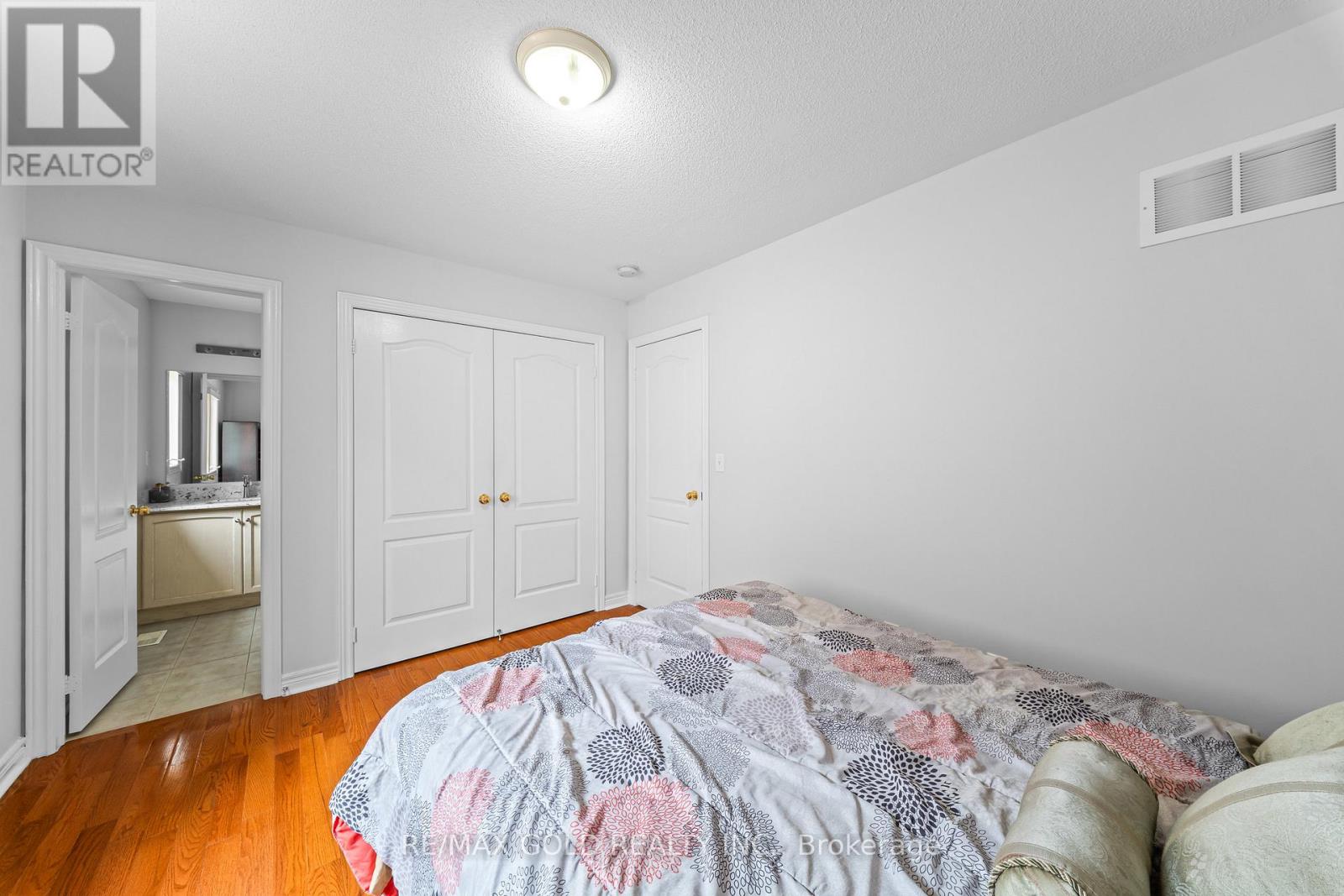 14 Dovehaven Crescent Property Photo 32
