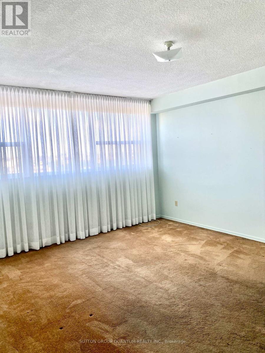 Ph 2 - 2130 Weston Road Property Photo 15