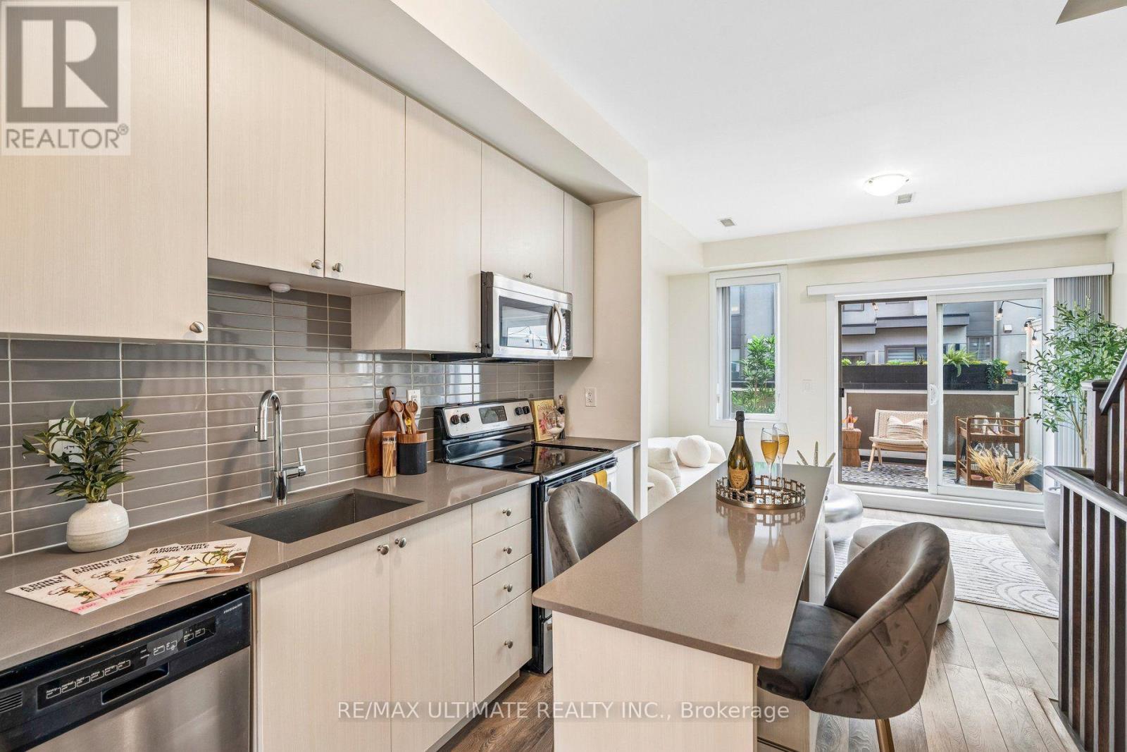 4 - 45 THOMAS MULHOLLAND DRIVE Property Photo 1