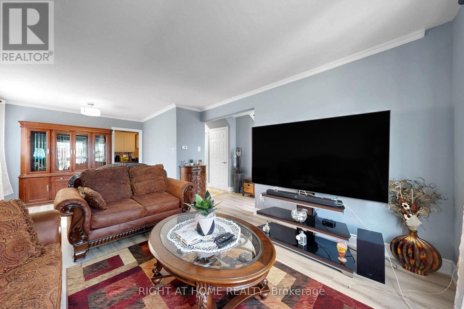 41 Flamingo Crescent Property Photo 5