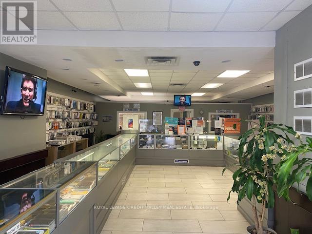 45 Main Street N Property Photo 5