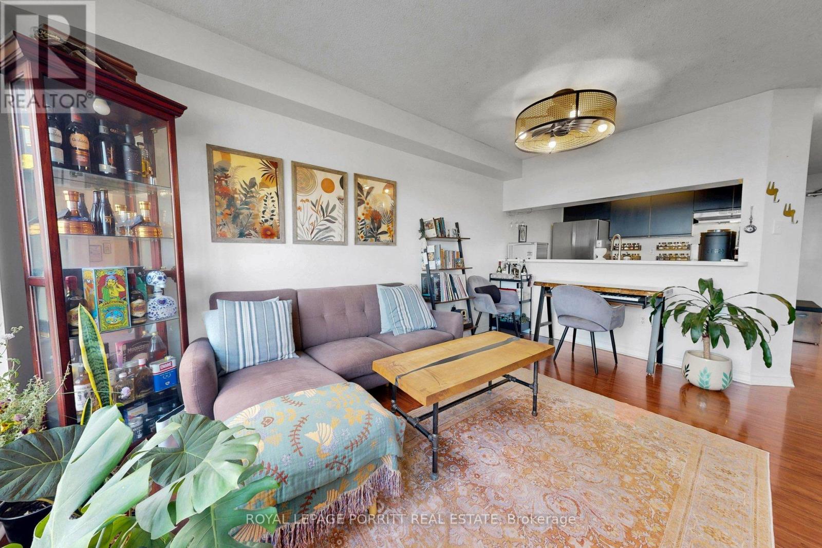 414 - 101 Subway Crescent Property Photo 13