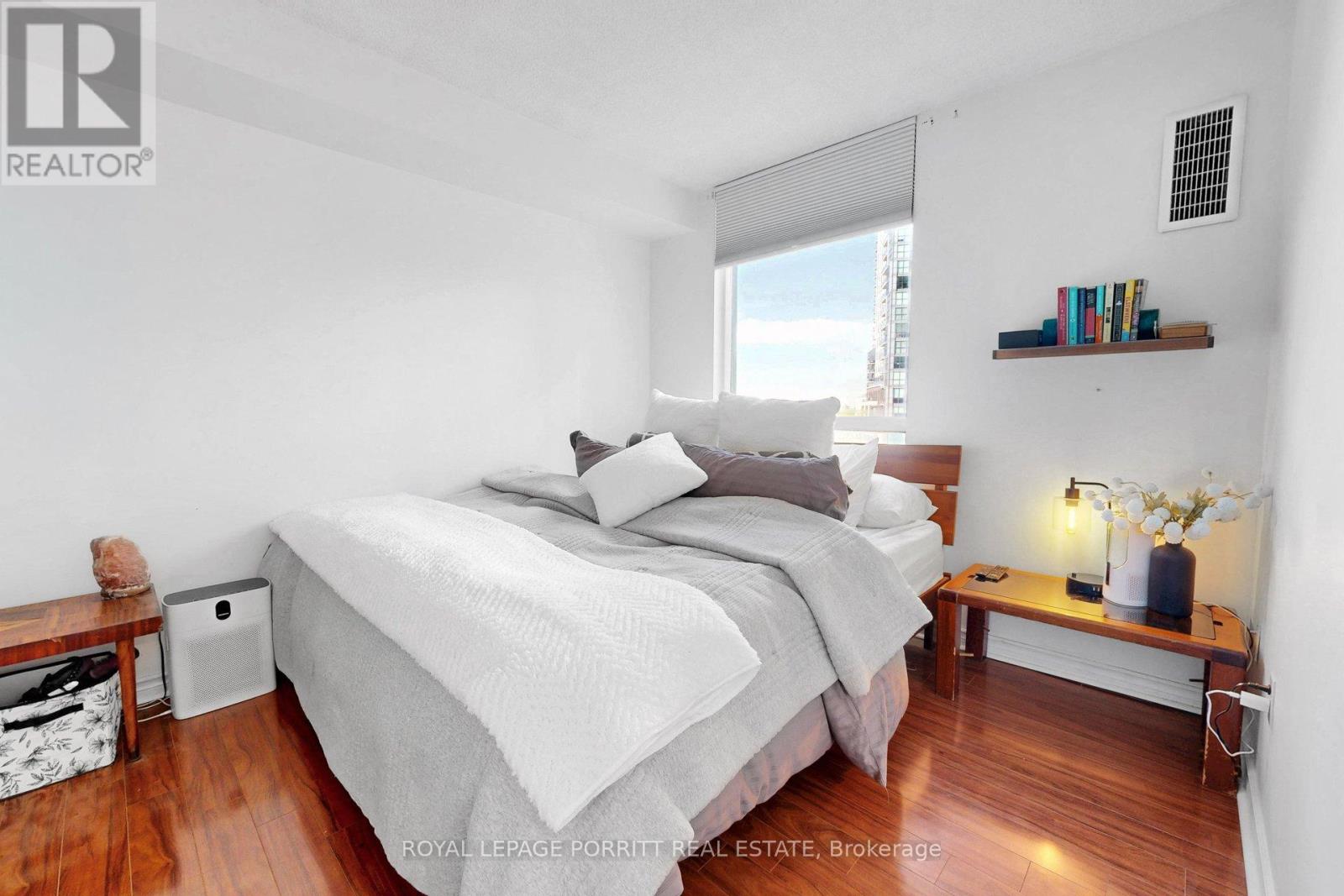 414 - 101 Subway Crescent Property Photo 16