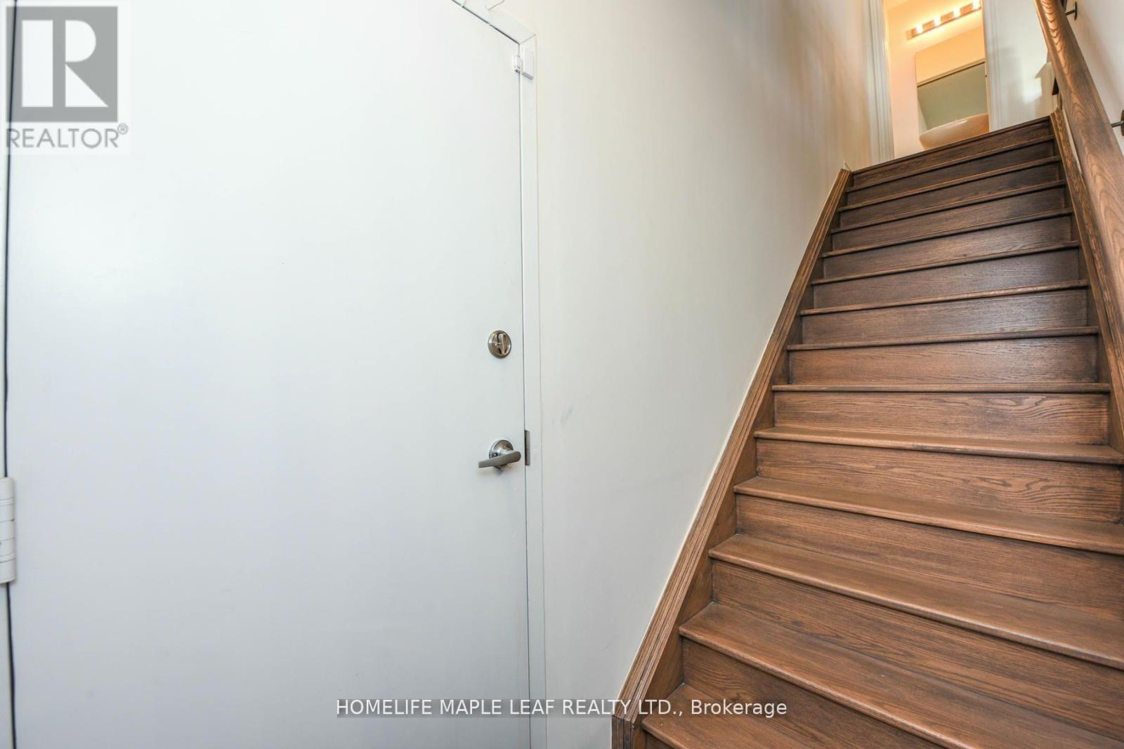 215 - 30 Halliford Place Property Photo 8
