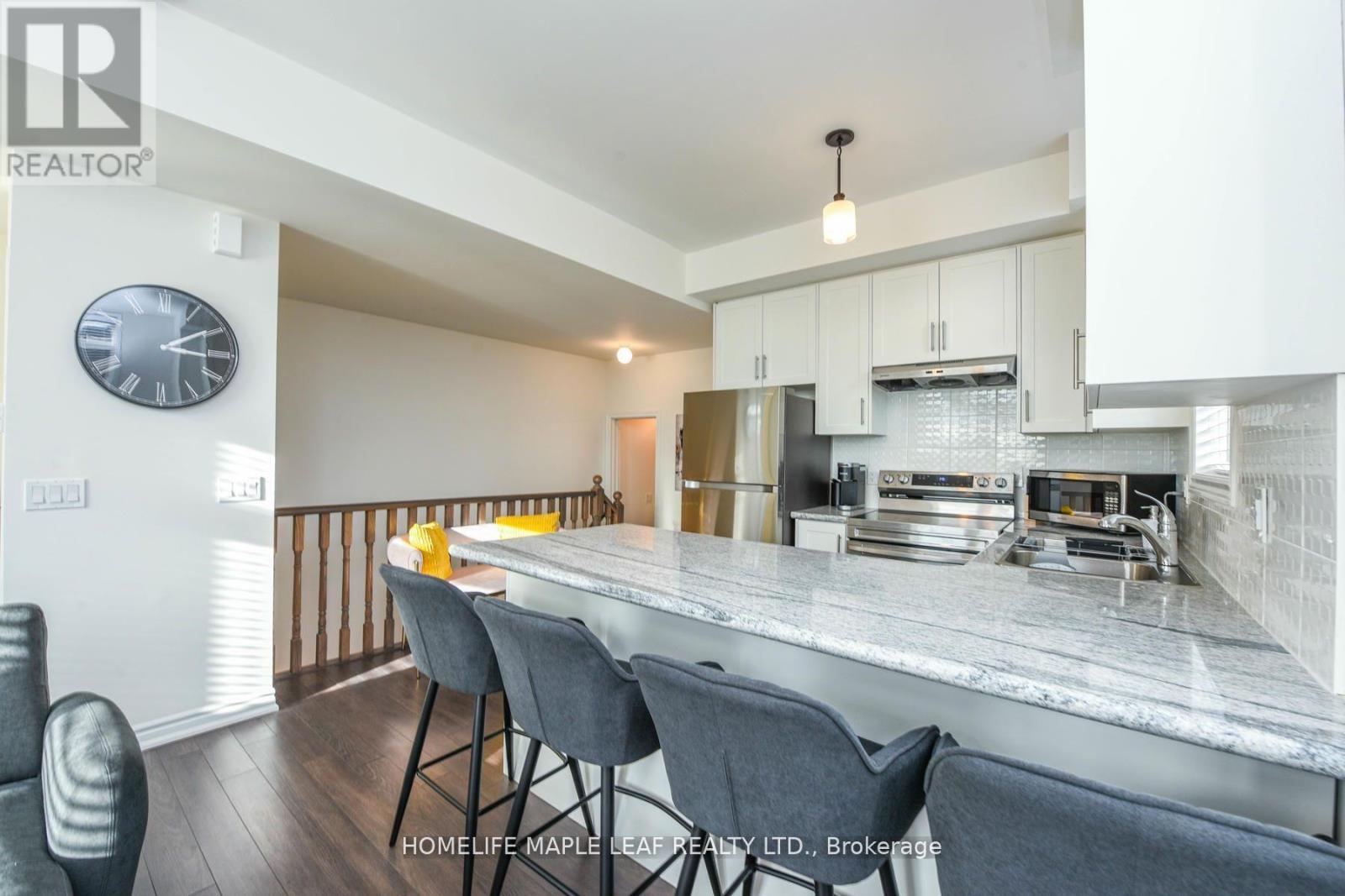 215 - 30 Halliford Place Property Photo 9