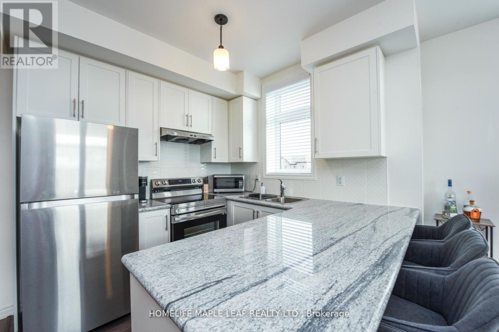 215 - 30 Halliford Place Property Photo 15
