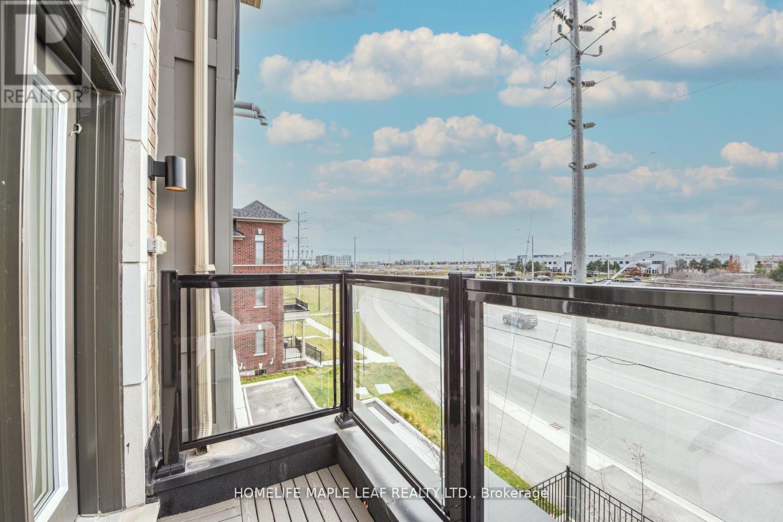 215 - 30 Halliford Place Property Photo 16