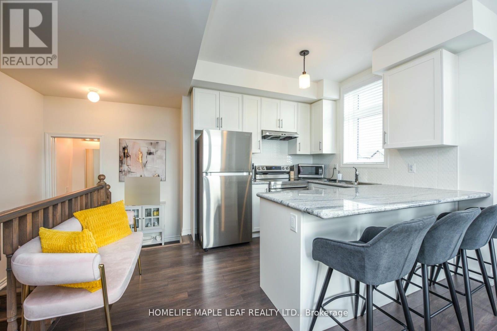 215 - 30 Halliford Place Property Photo 18