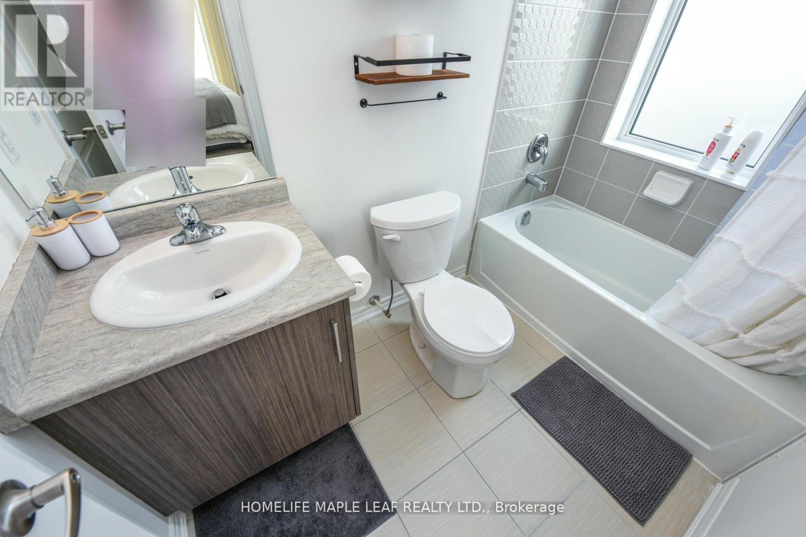 215 - 30 Halliford Place Property Photo 20