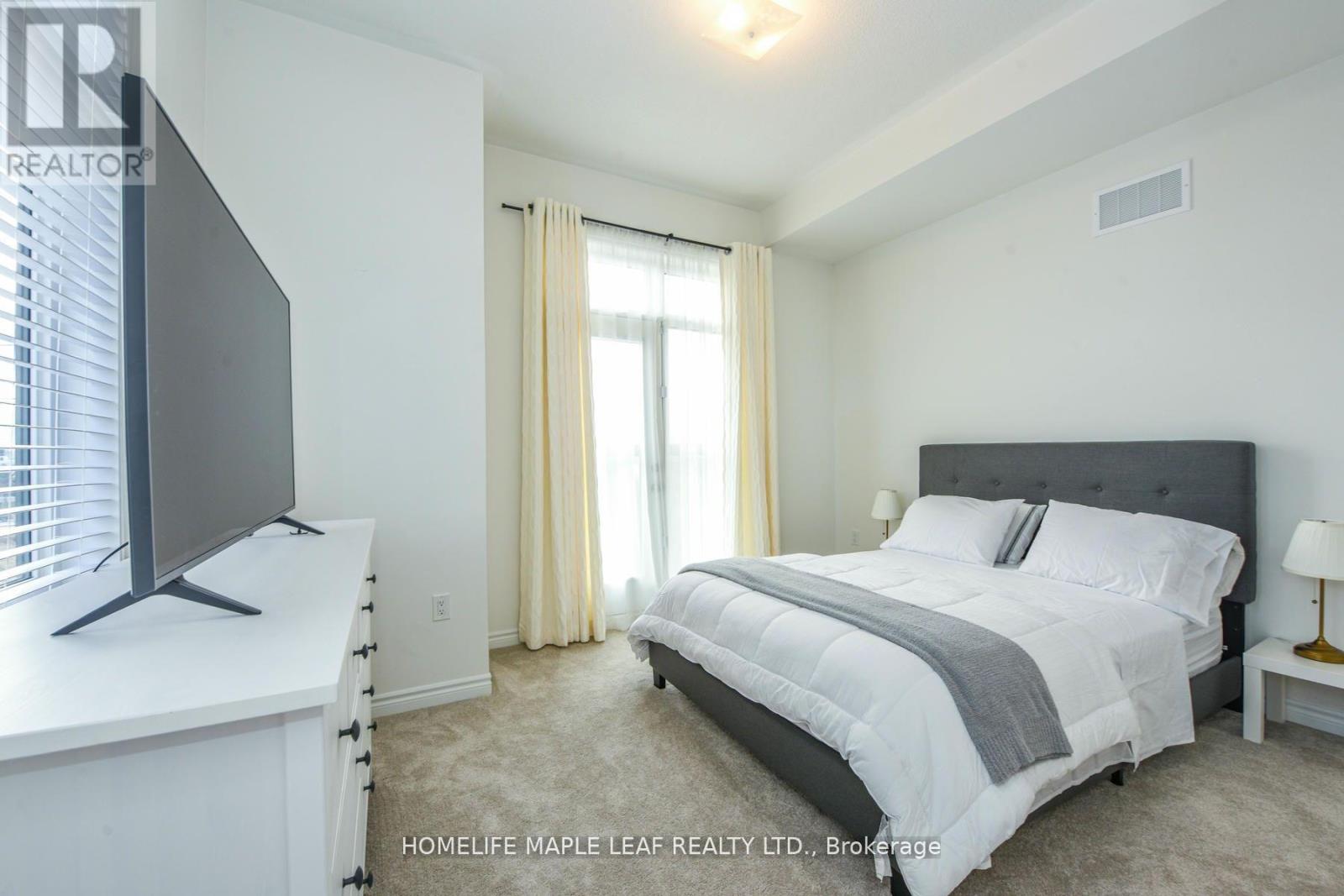 215 - 30 Halliford Place Property Photo 22