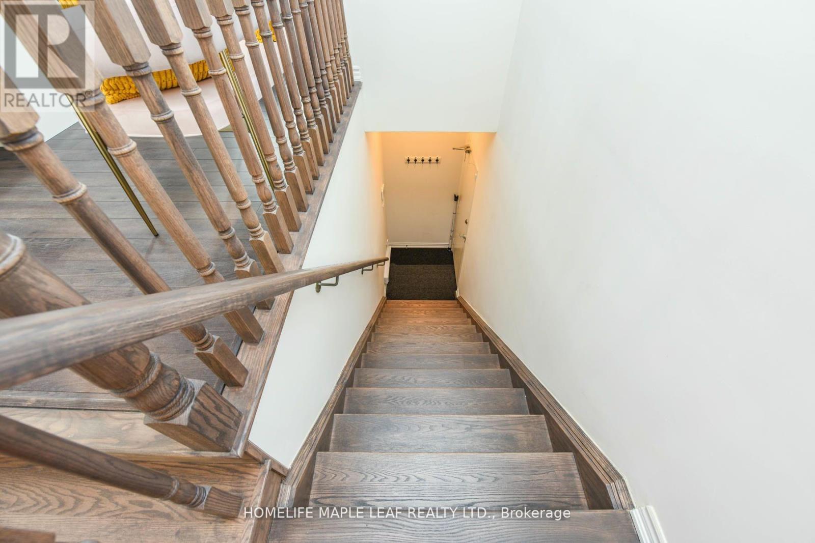 215 - 30 Halliford Place Property Photo 23