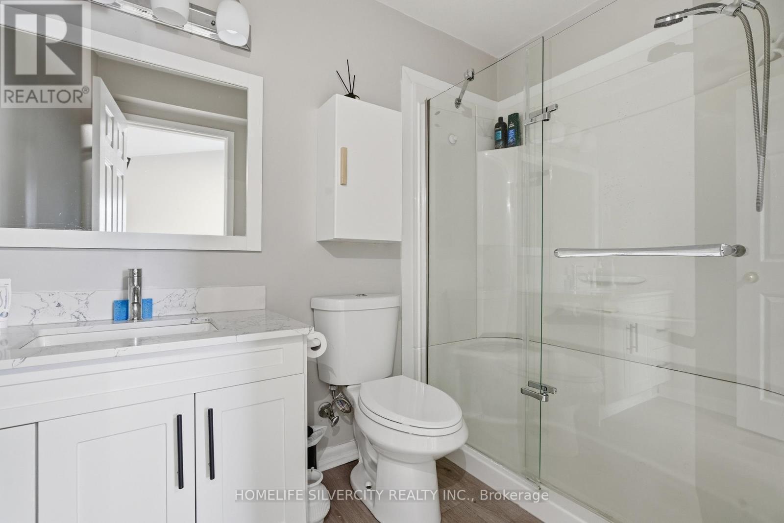 578 Trafford Crescent Property Photo 13