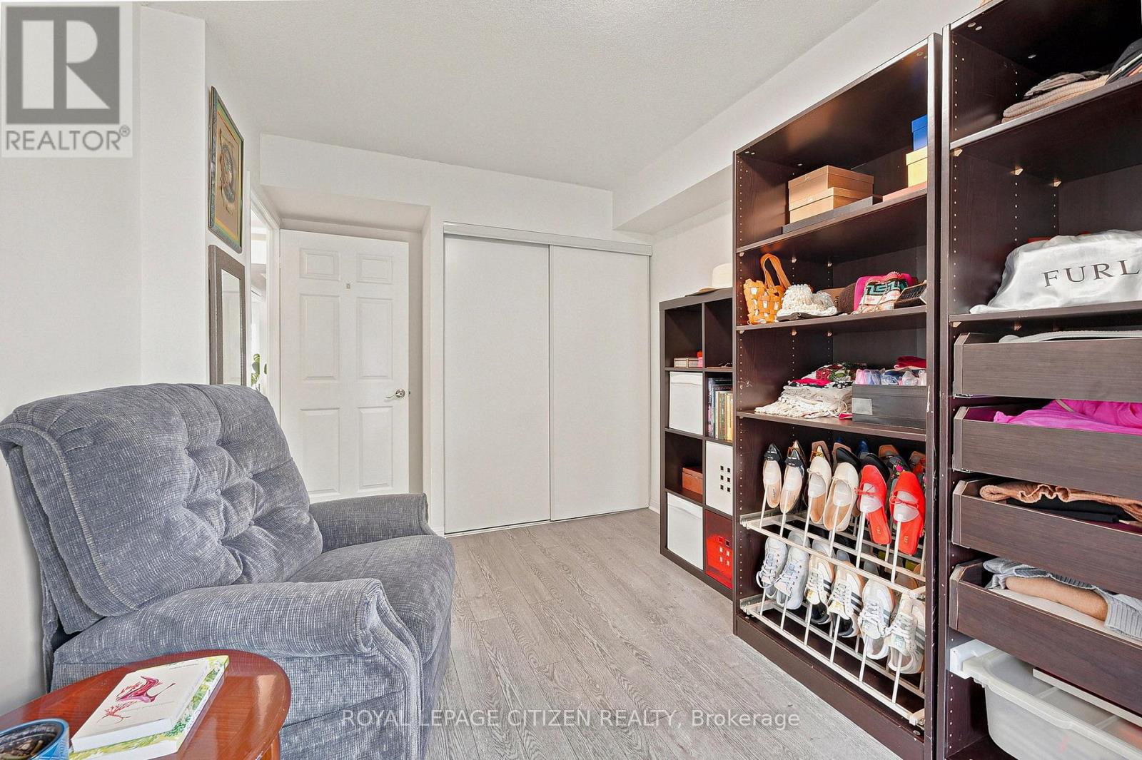 2048 - 75 George Appleton Way Property Photo 17