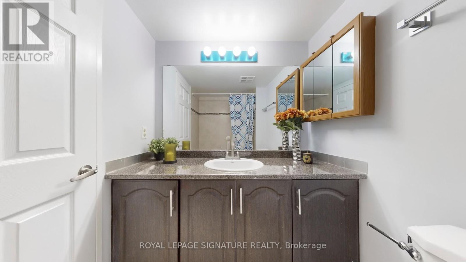 307 - 2901 Kipling Avenue Property Photo 12