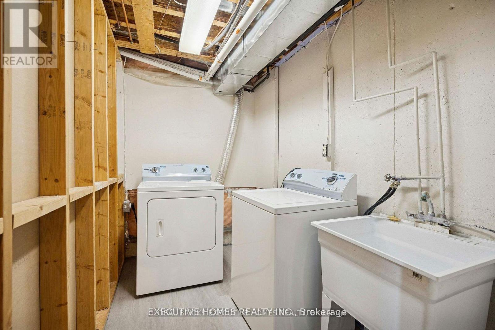 60 - 2665 Thomas Street Property Photo 27