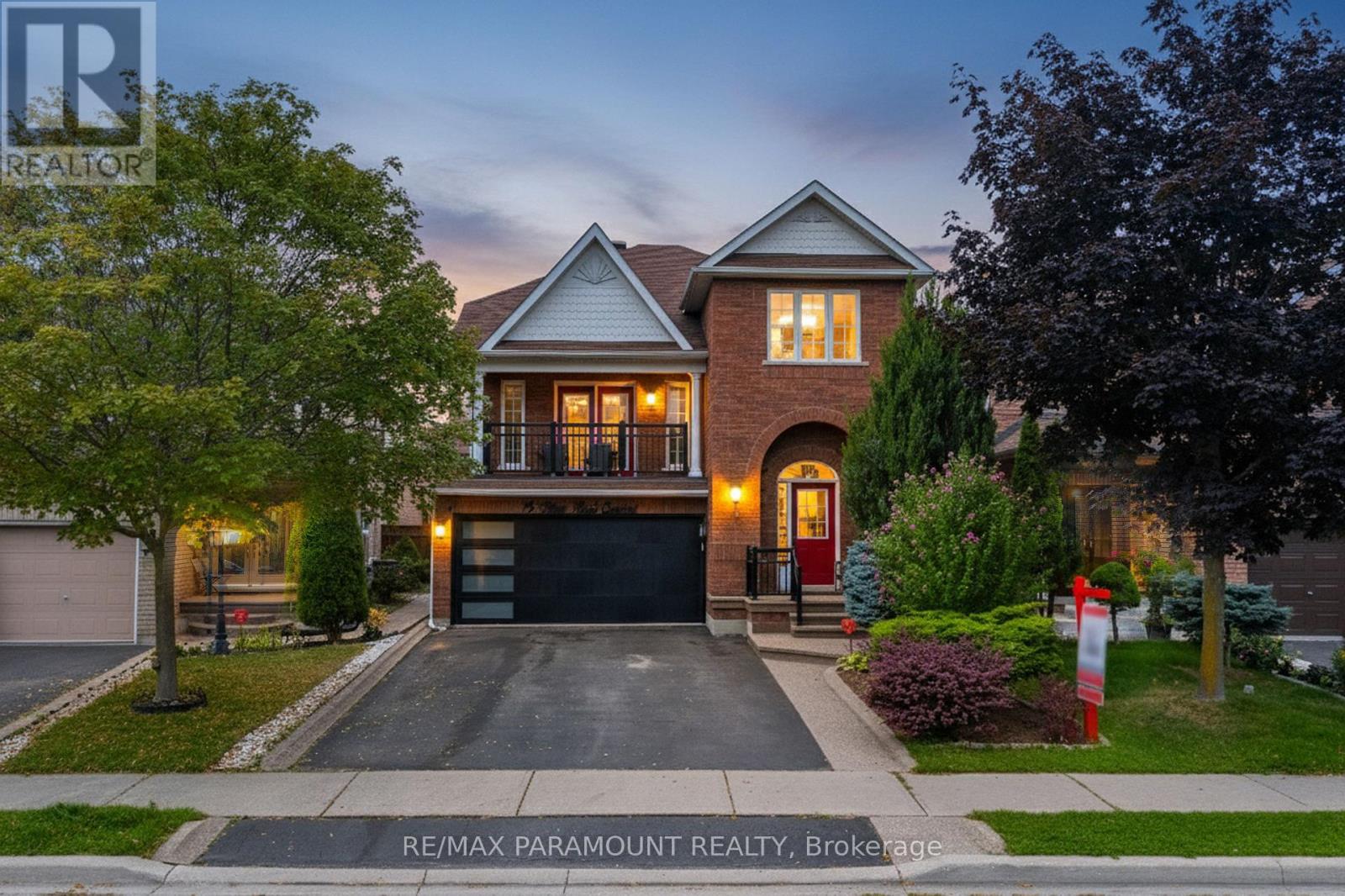 19 RIVER ROCK CRESCENT