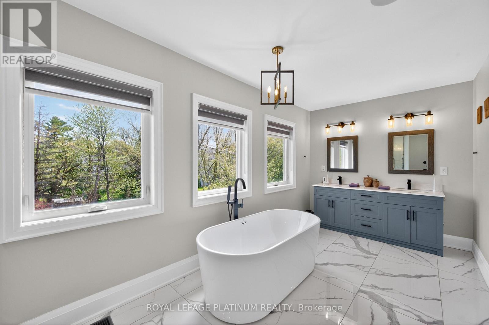 13 Arch Road Property Photo 23