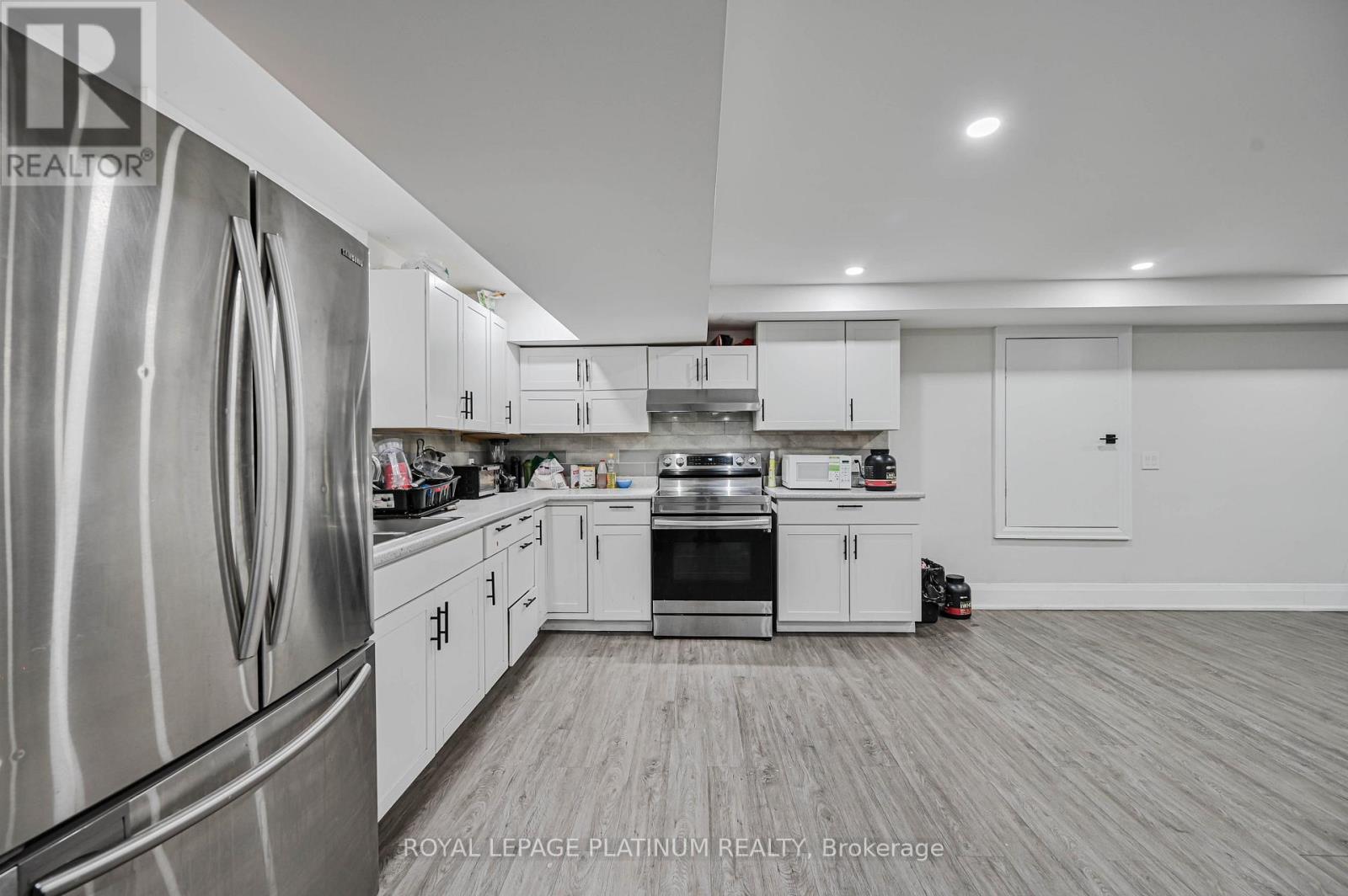 13 Arch Road Property Photo 37