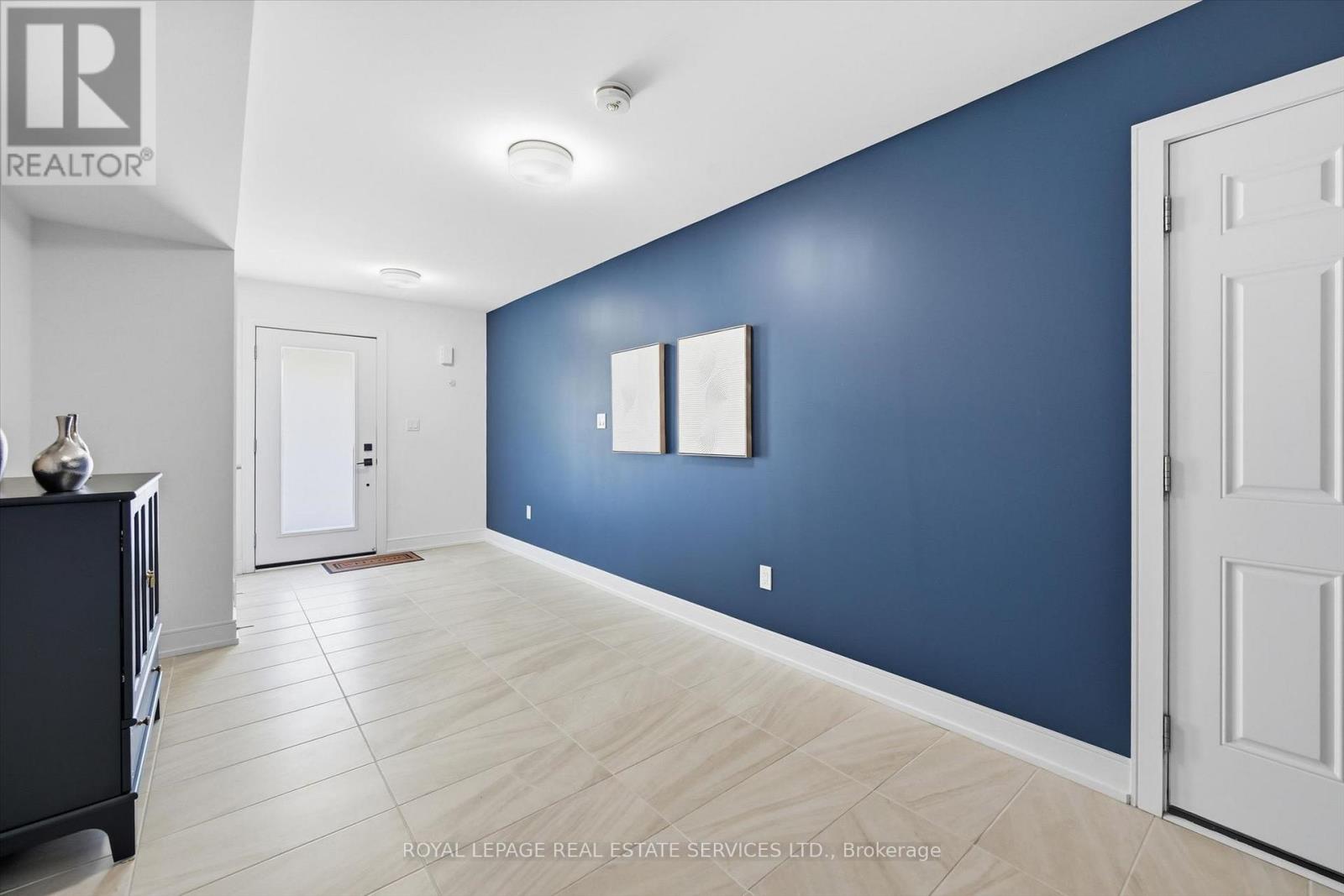 1403 Clarriage Court Property Photo 6