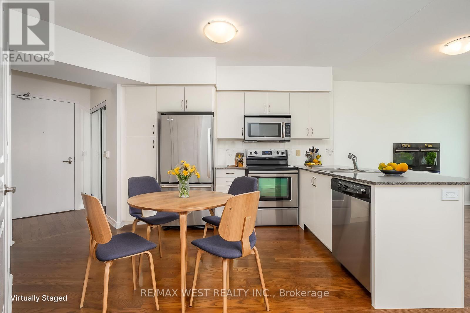 908 - 2240 Lake Shore Boulevard W Property Photo 22