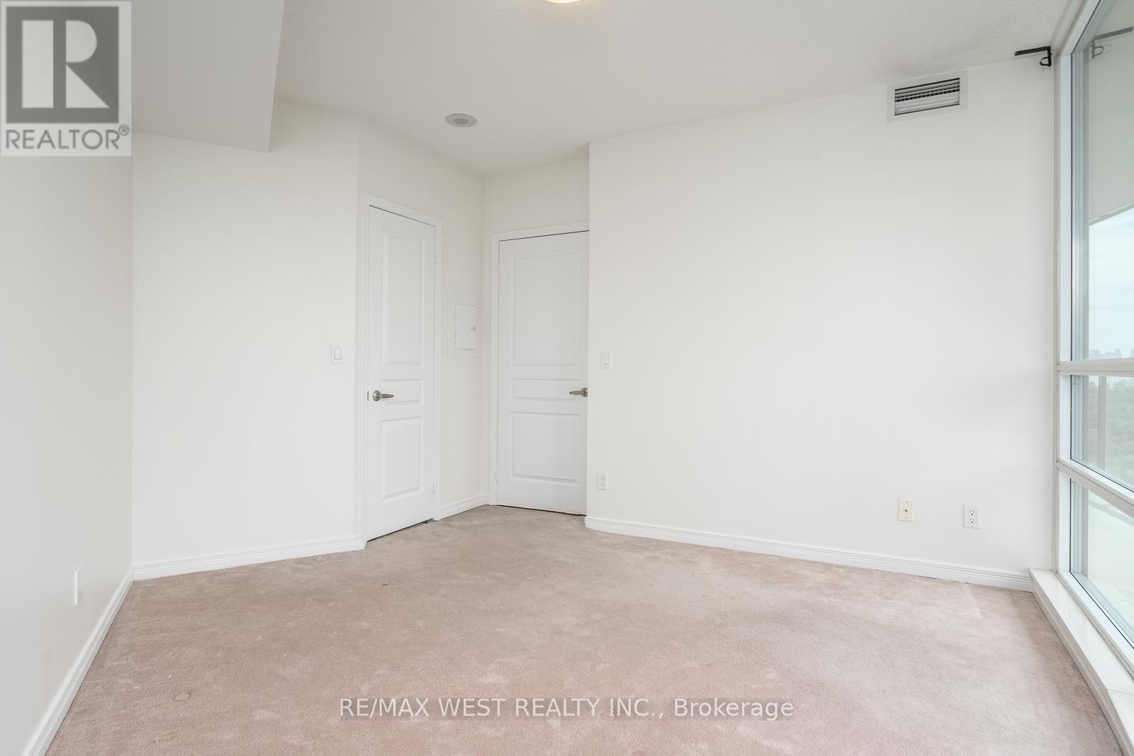 908 - 2240 Lake Shore Boulevard W Property Photo 29