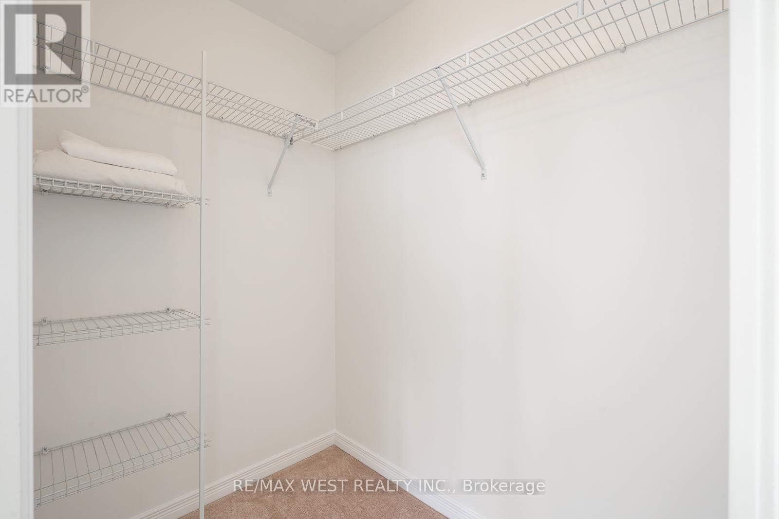 908 - 2240 Lake Shore Boulevard W Property Photo 30