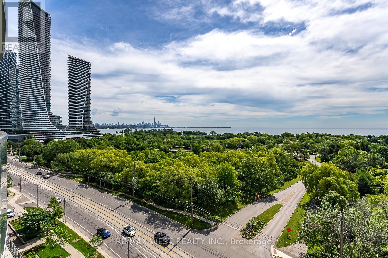 908 - 2240 Lake Shore Boulevard W Property Photo 32