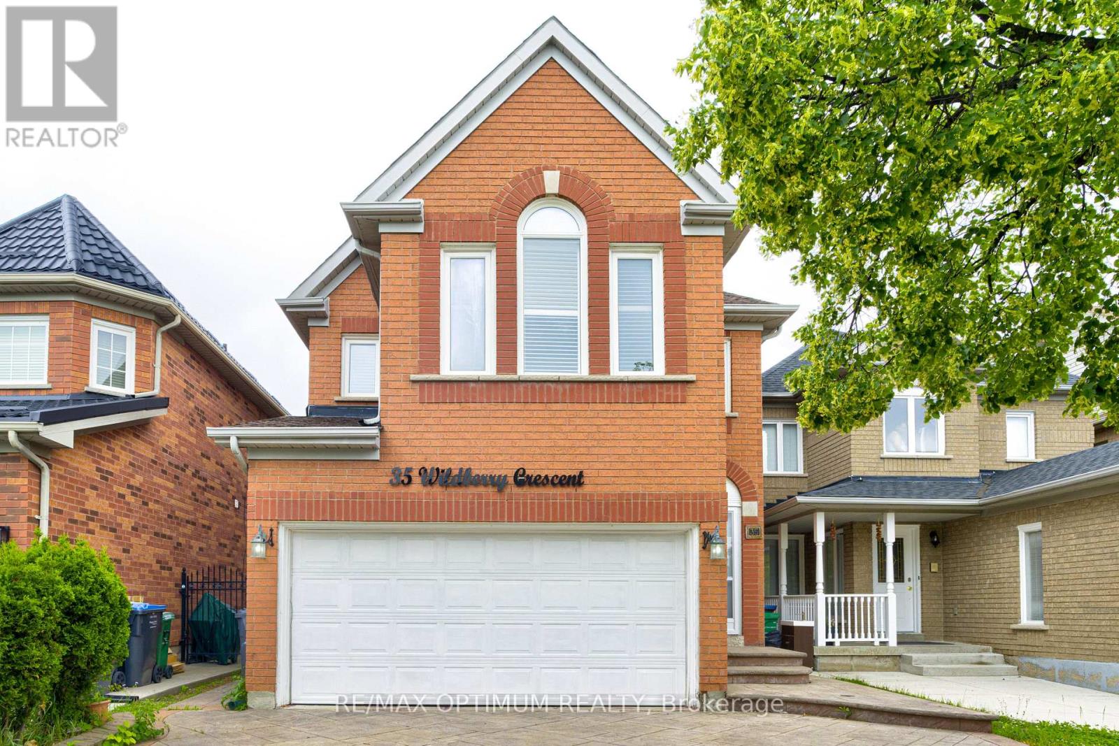 35 Wildberry Crescent Property Photo 1
