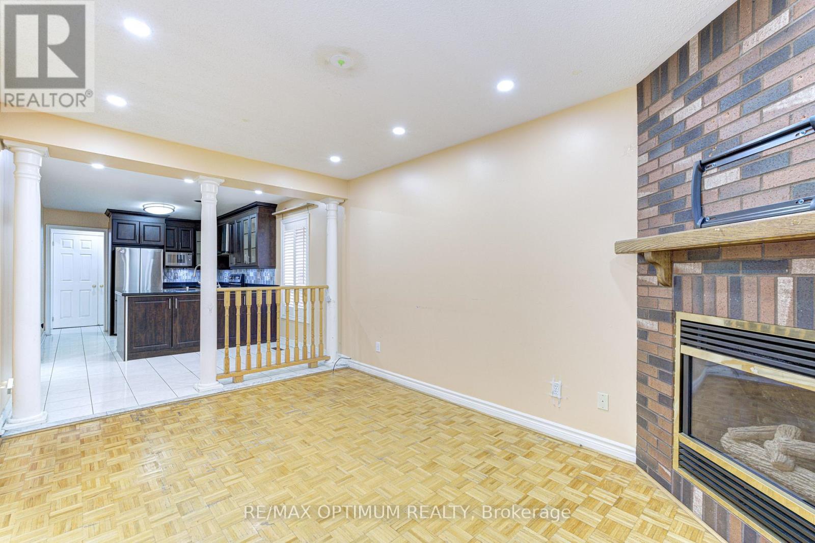 35 Wildberry Crescent Property Photo 10
