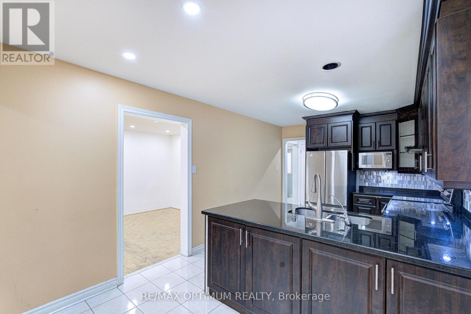 35 Wildberry Crescent Property Photo 23