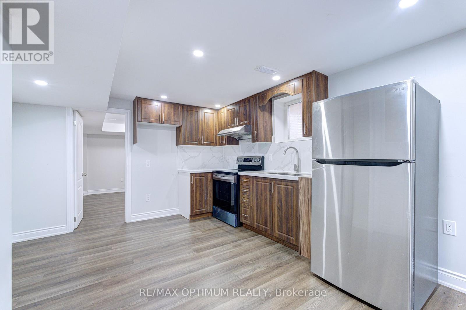 35 Wildberry Crescent Property Photo 37