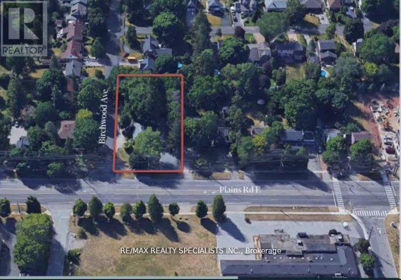 990-992 Birchwood Avenue Property Photo 6