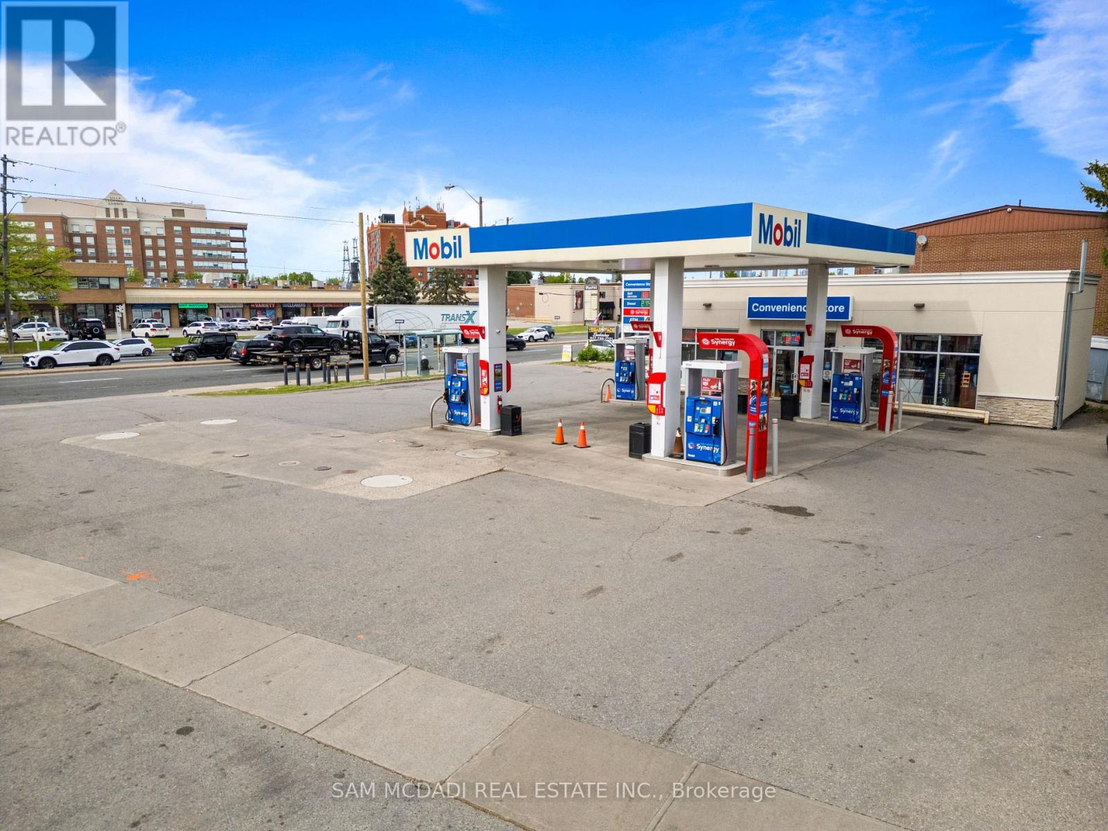 6199 Steeles Avenue W Property Photo 5
