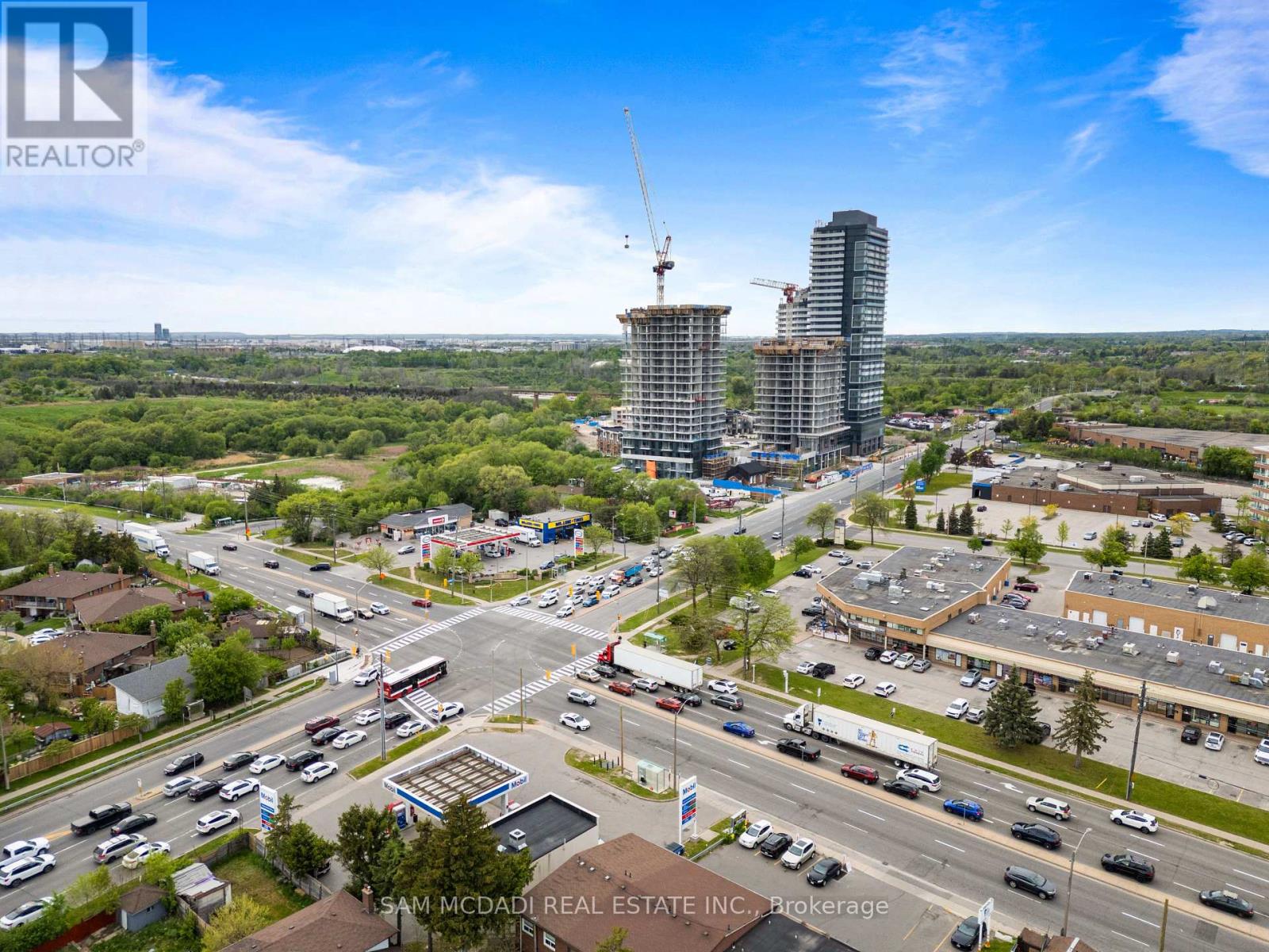 6199 Steeles Avenue W Property Photo 25
